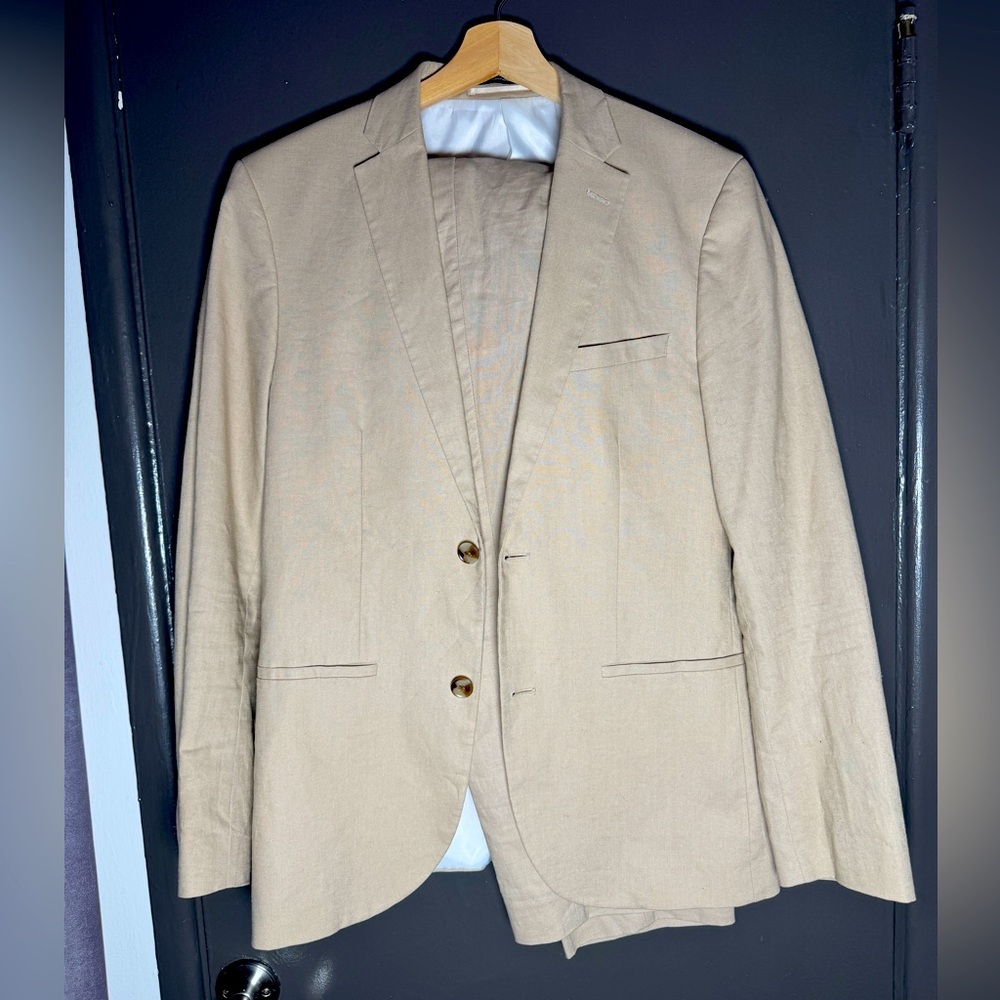 H & M khaki linen suit 38R 34W